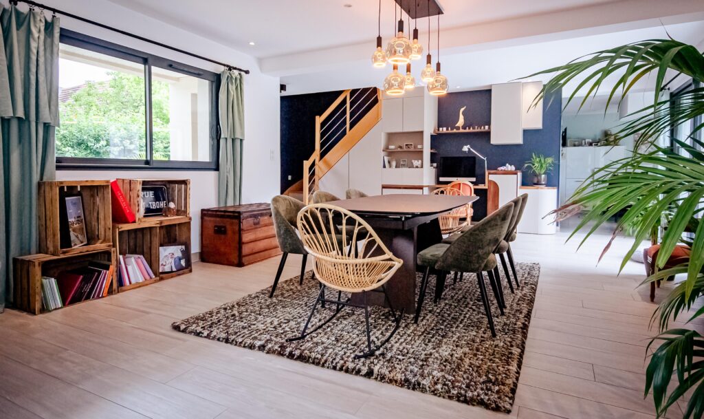 amenagement-sejour-salon-salle-a-manger-meuble-sur-mesure-panoramique-decoration-interieur-Bourges-amelie-clodore (2)