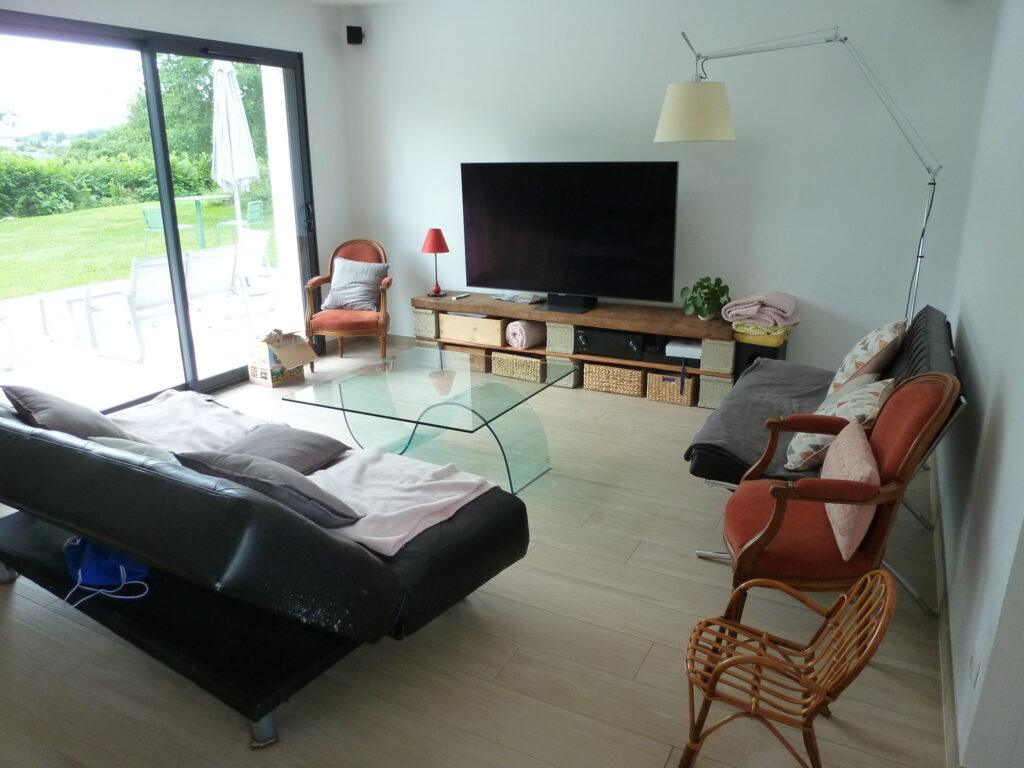 avant-amenagement-sejour-salon-salle-a-manger-meuble-sur-mesure-panoramique-decoration-interieur-Bourges-amelie-clodore (2)